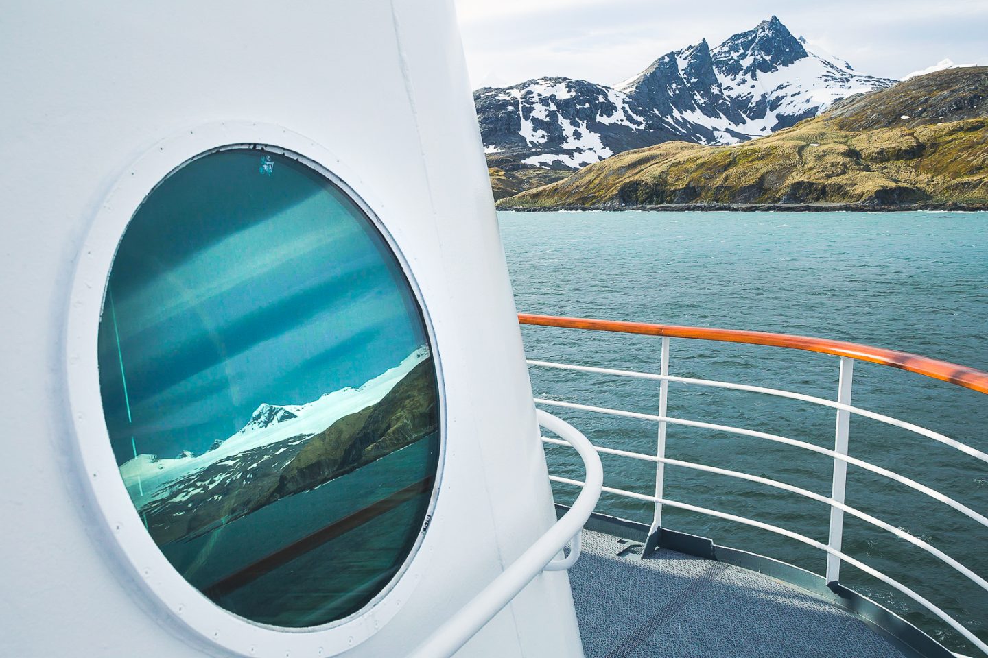 Cabin porthole
