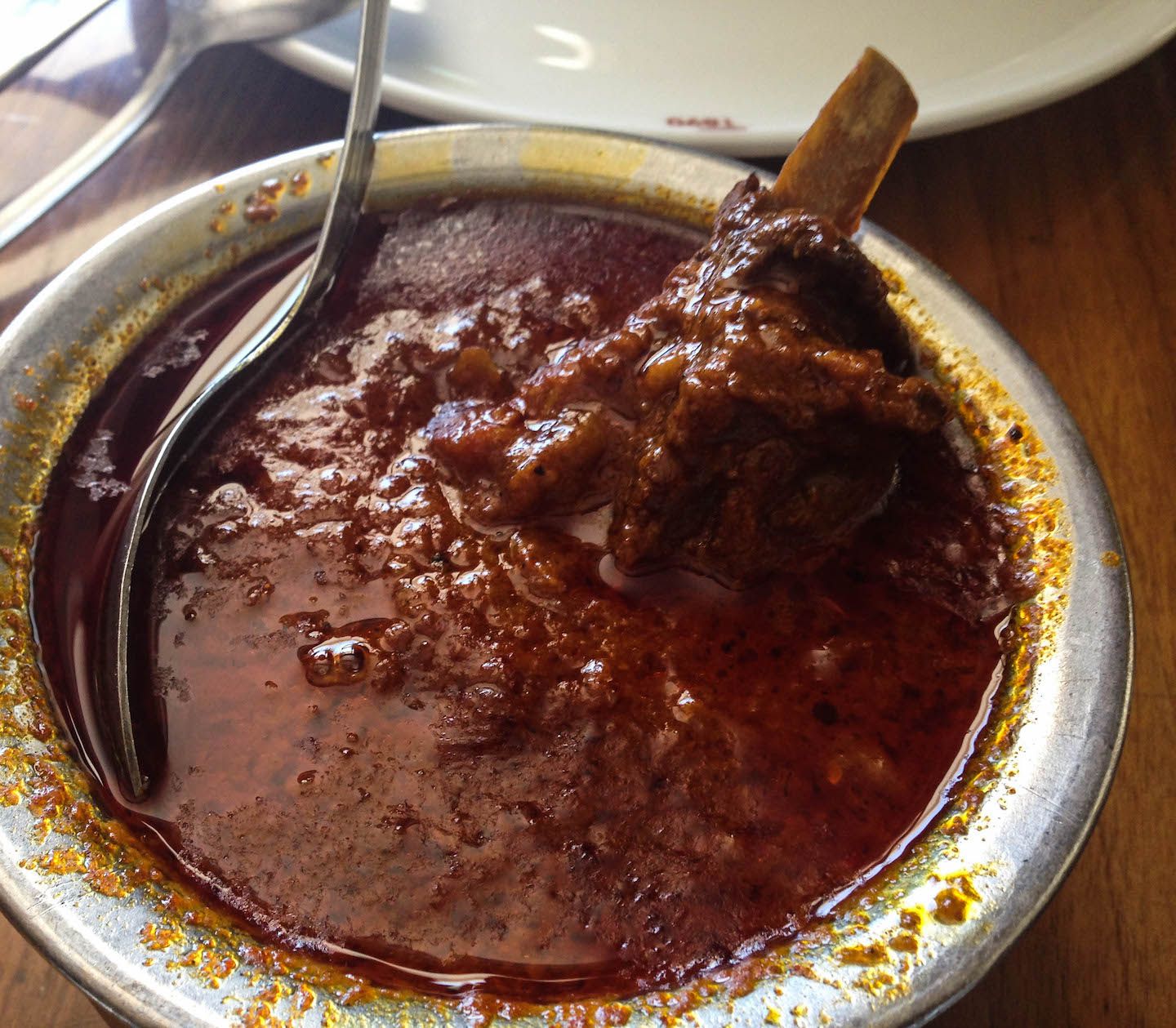 Laal maans, India