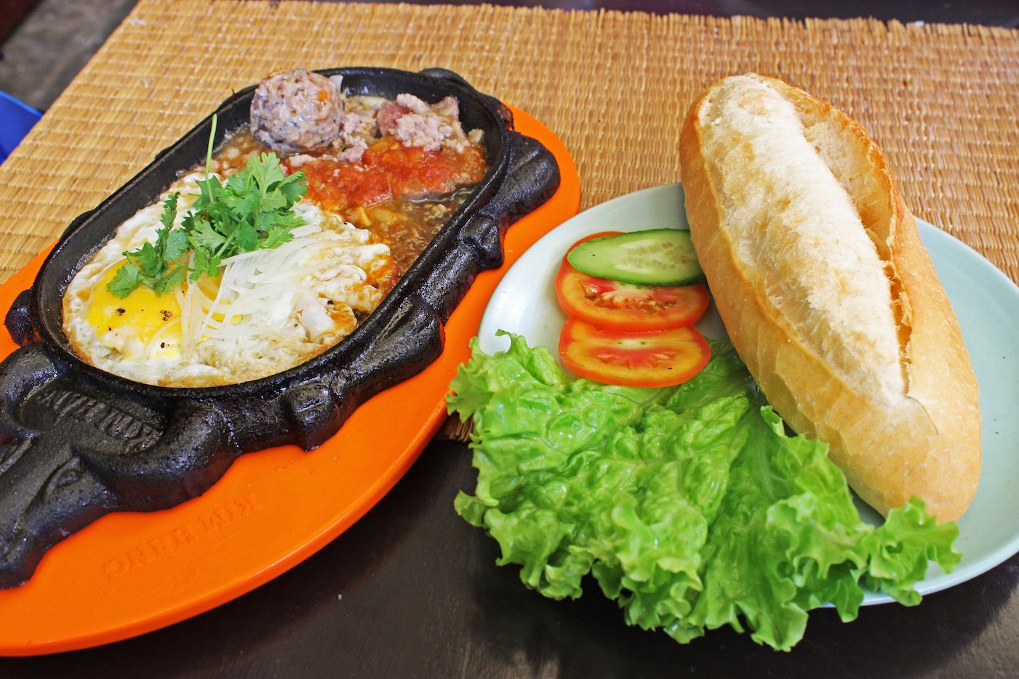 Banh mi, Vietnam