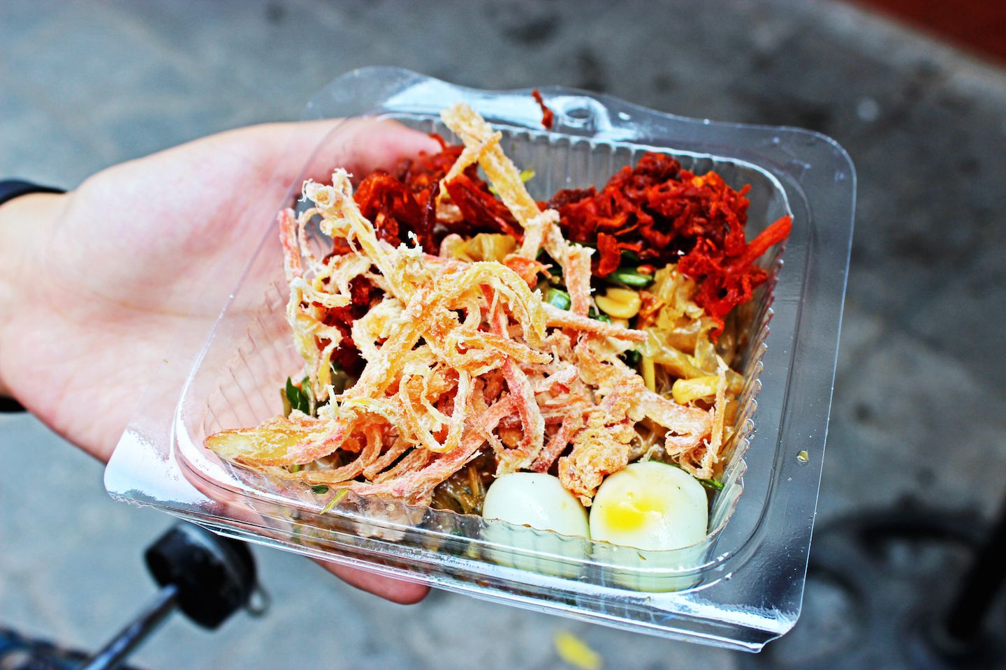 Banh Trang Tron in Hanoi