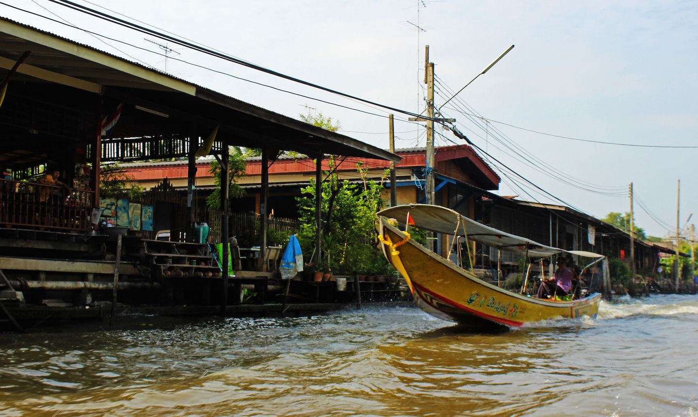 Boat at the canal, Damnoensaduak Floating Market, Bangkok, Thailand