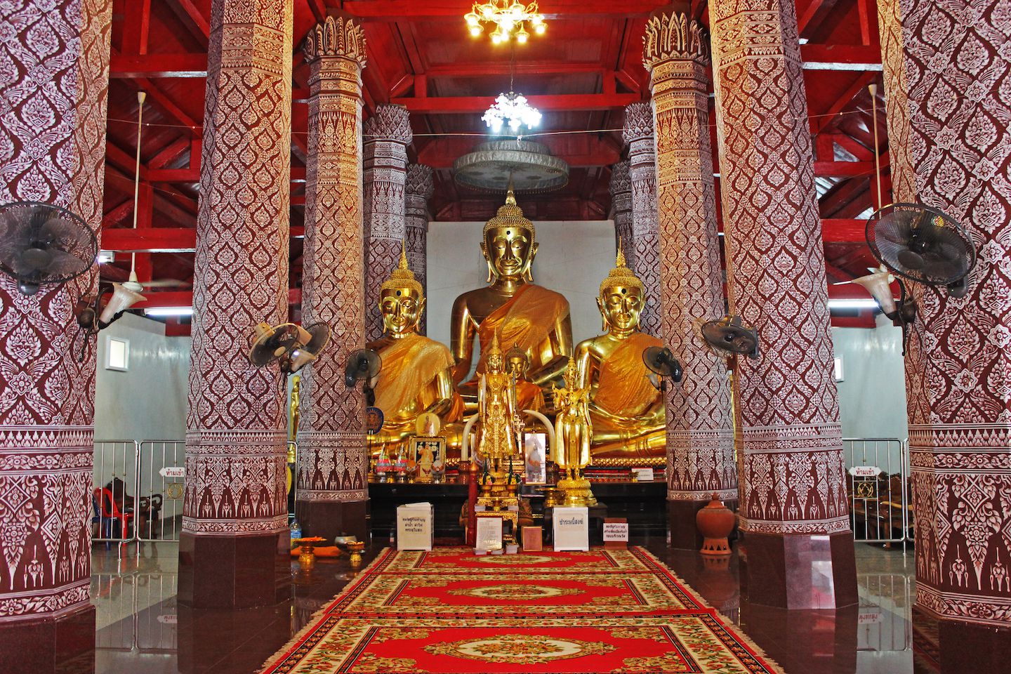 Buddhas at Wat Phutthai Sawan, Ayutthaya