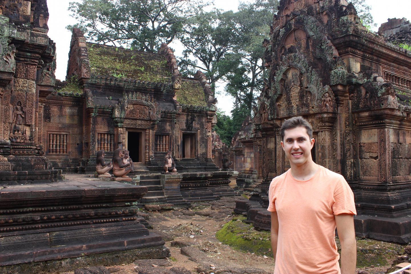 Carlos at the ruins of Banteay Srei