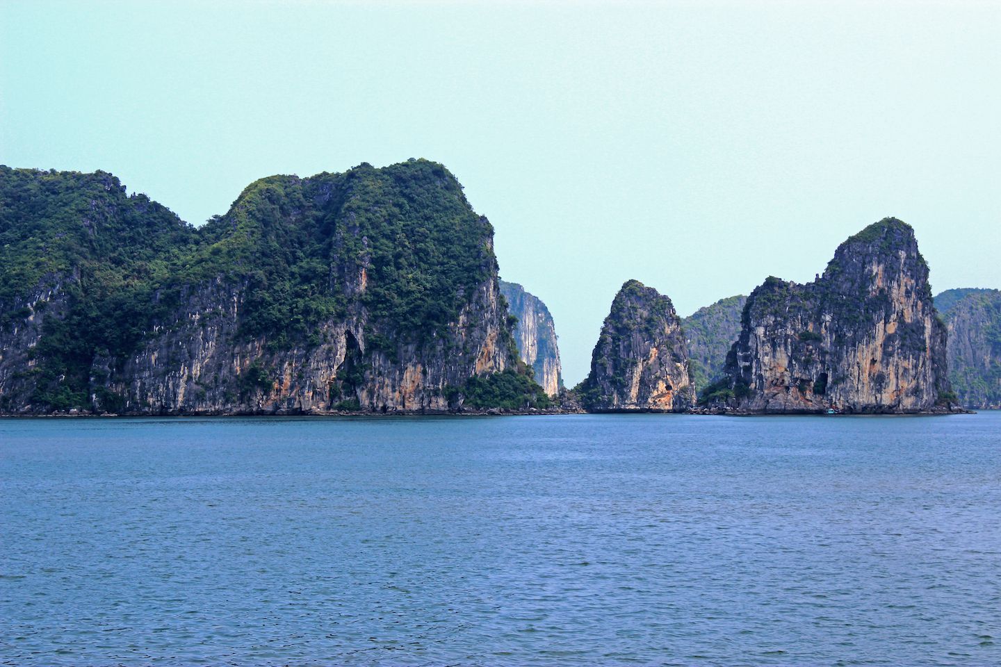 Cruising into Ha Long Bay