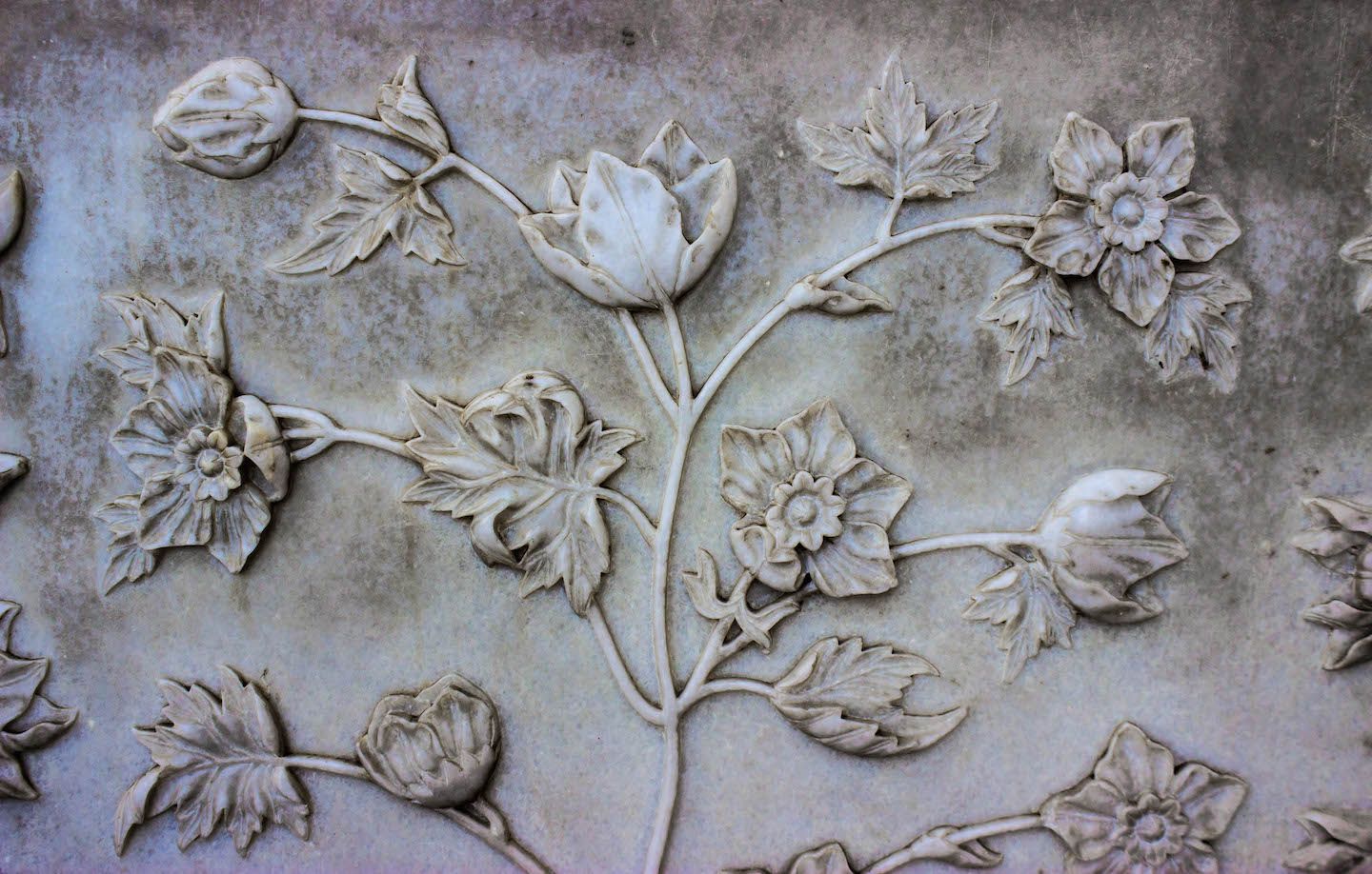 Flower motif on the walls of the Taj Mahal, Agra, India