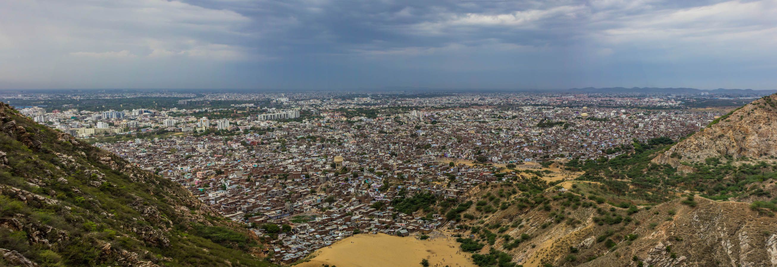 Panoramic view of Jaipur from Nahagarh Fort, Jaipur, IndiaPanoramic view of Jaipur from Nahagarh Fort, Jaipur, India