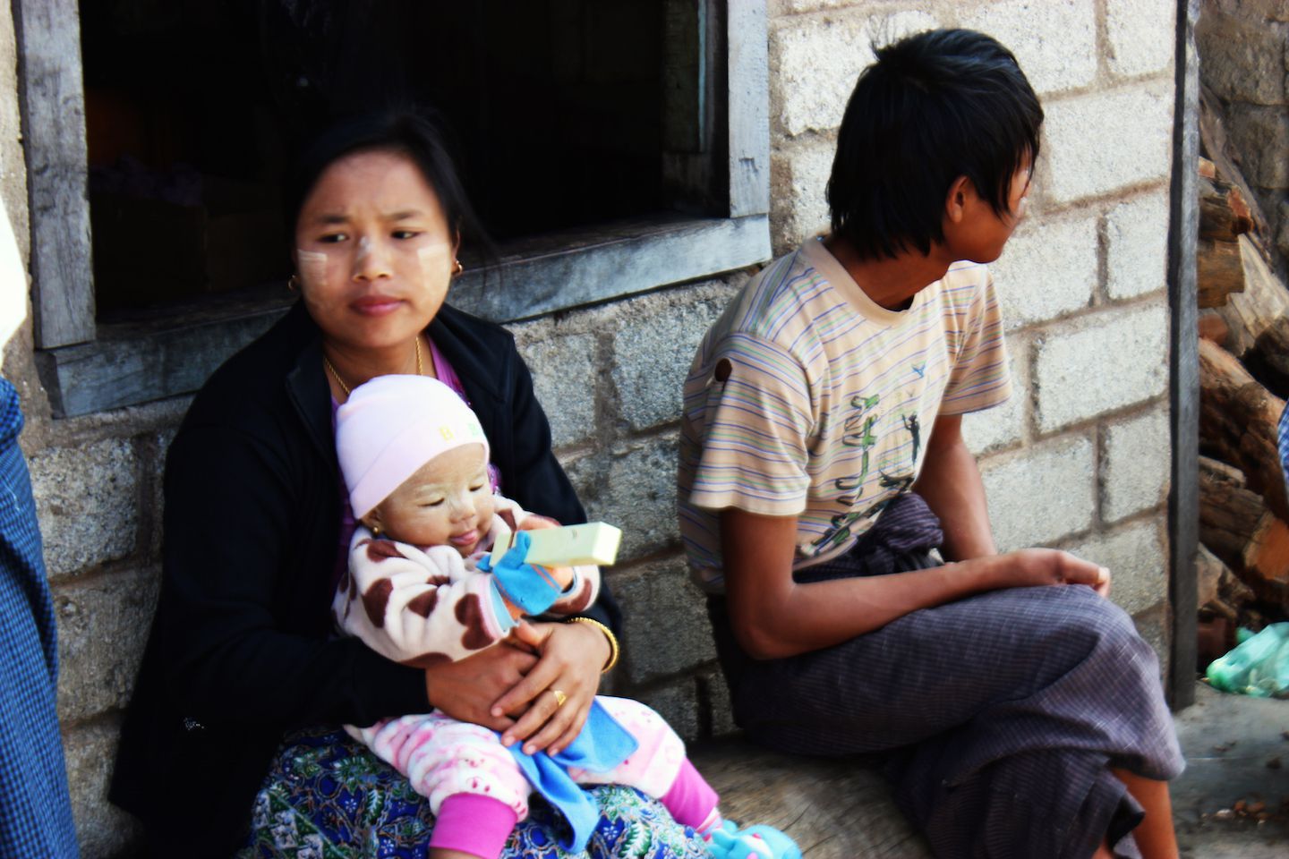 Locals at the Sunday Market, Inle Lake, Myanmar