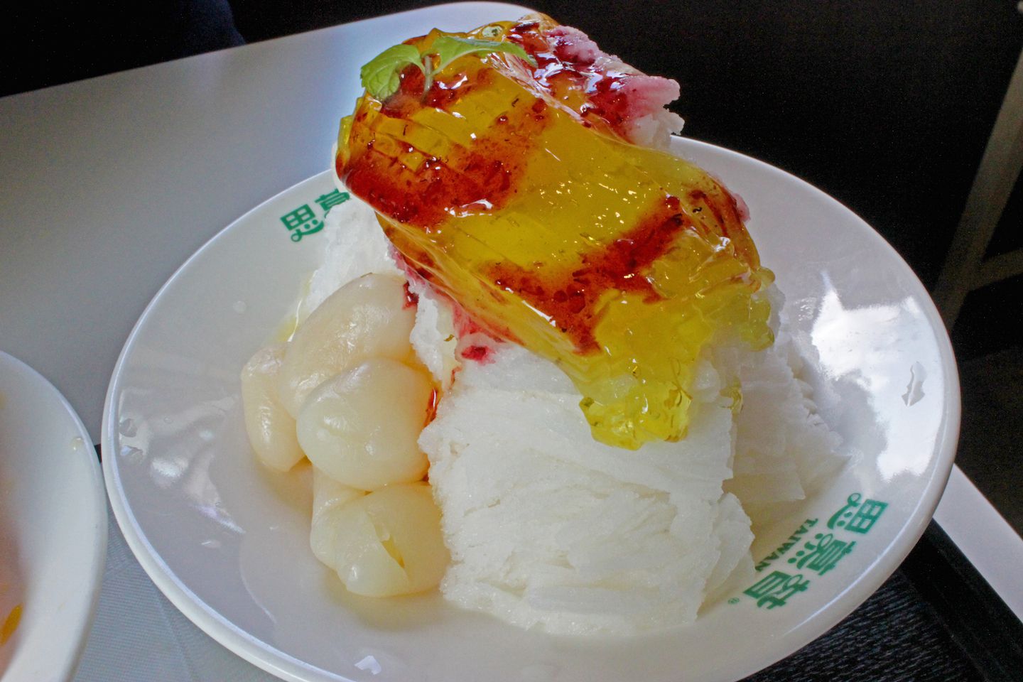 Lychee Snowflake Ice with Osmanthus from Smoothie House