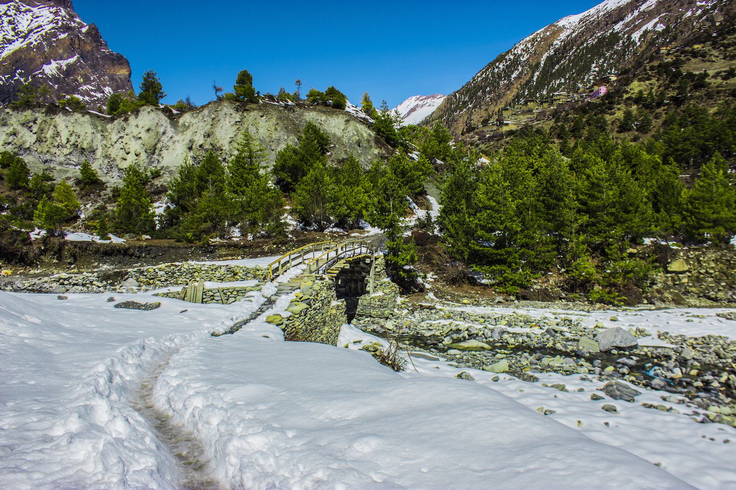 Wooden bridge, Annapurna Circuit, Nepal