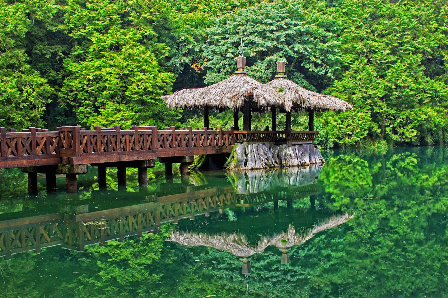 Pavilion in the Elder Sister Pond