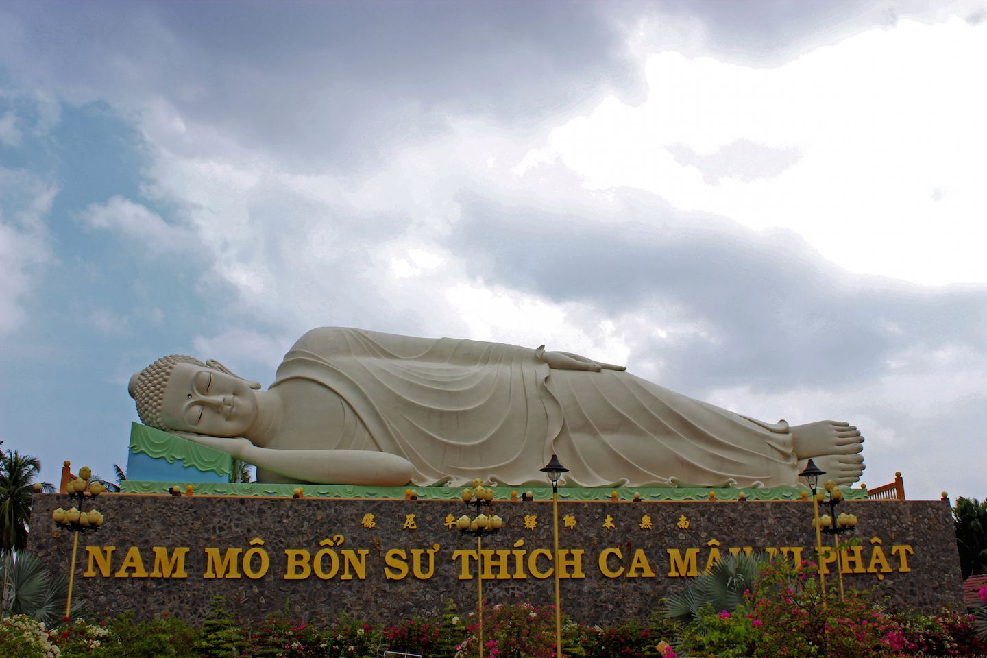 Reclining Buddha