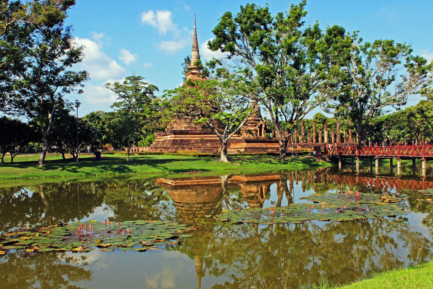 Reflections of Wat Sa Si in Sukhothai