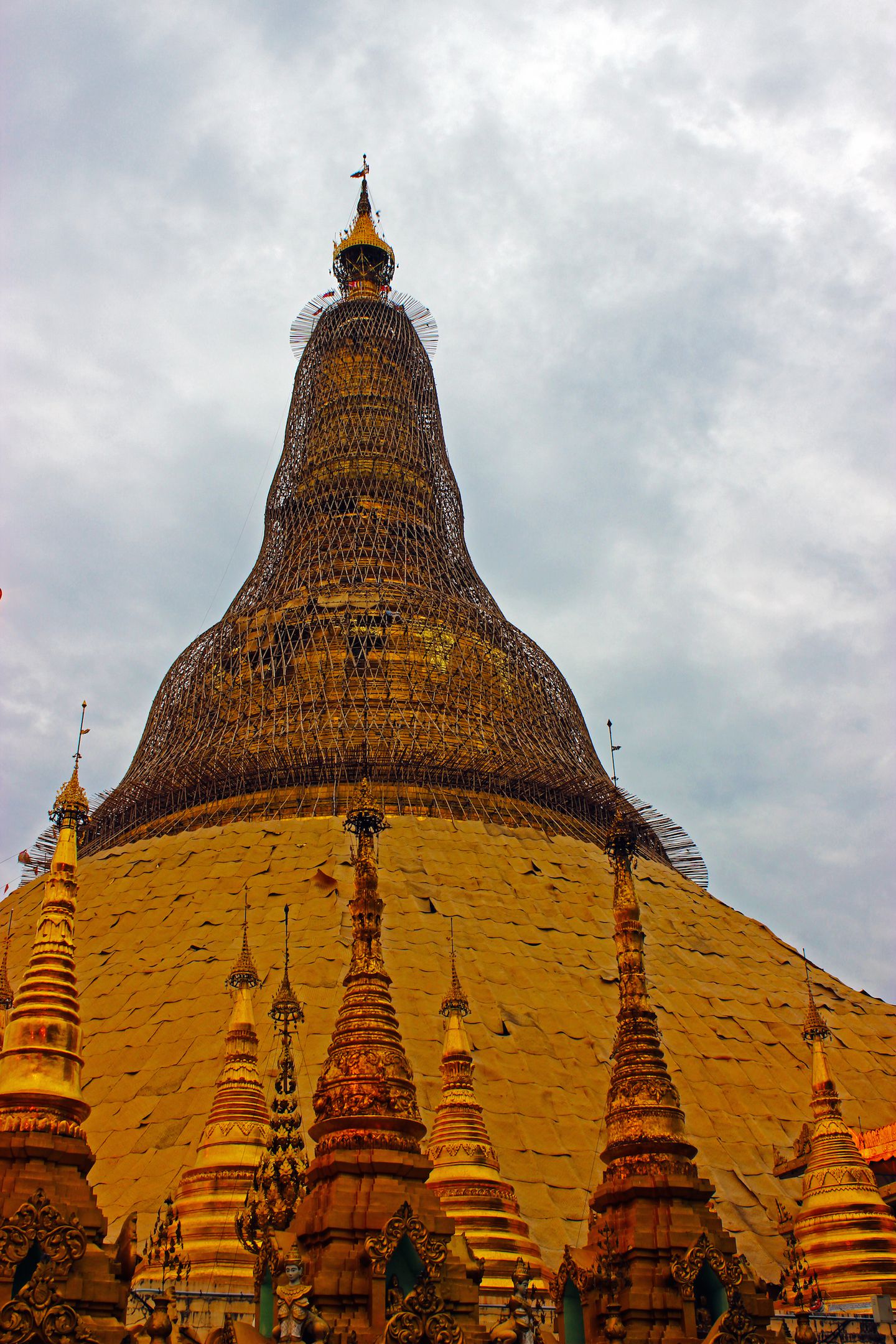 Schwedagon Pagoda, Yangon, Myanmar