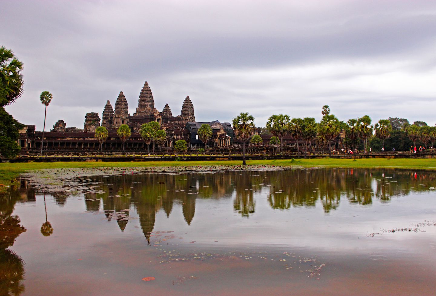 Second attempt: beautiful view of Angkor Wat