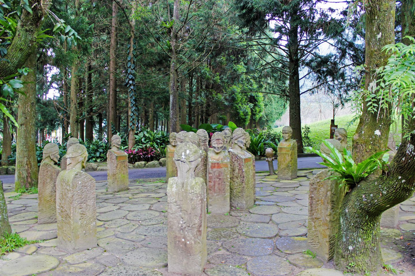 Statues at the Ita Thao Aboriginal Village
