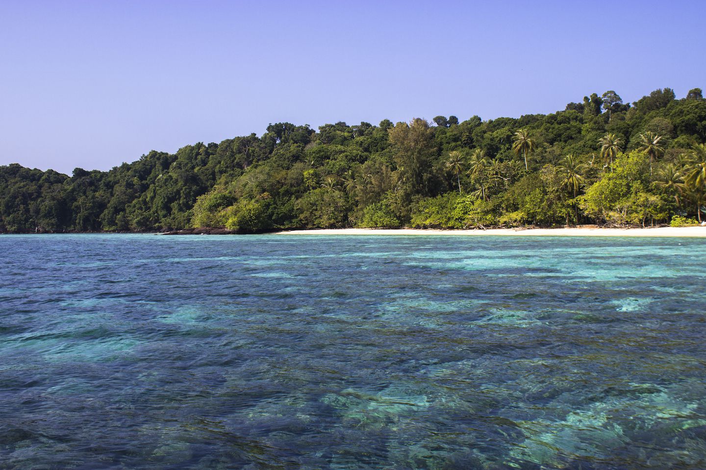 View of the snorkeling site, Koh Kradan, Thailand