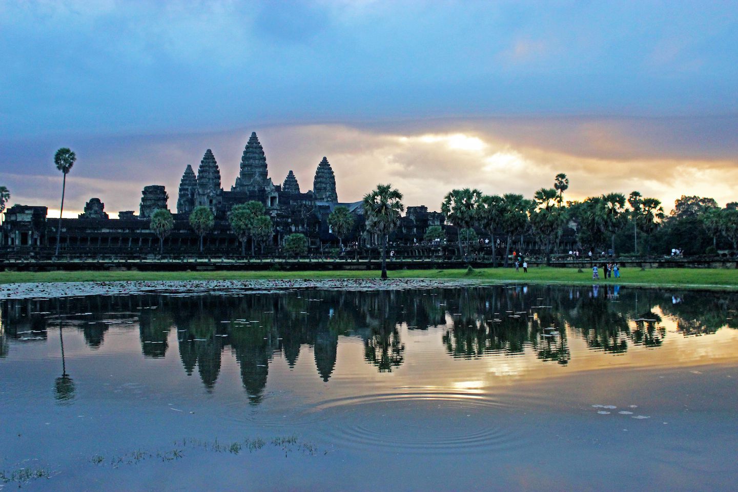 Third attempt: sunrise over Angkor Wat