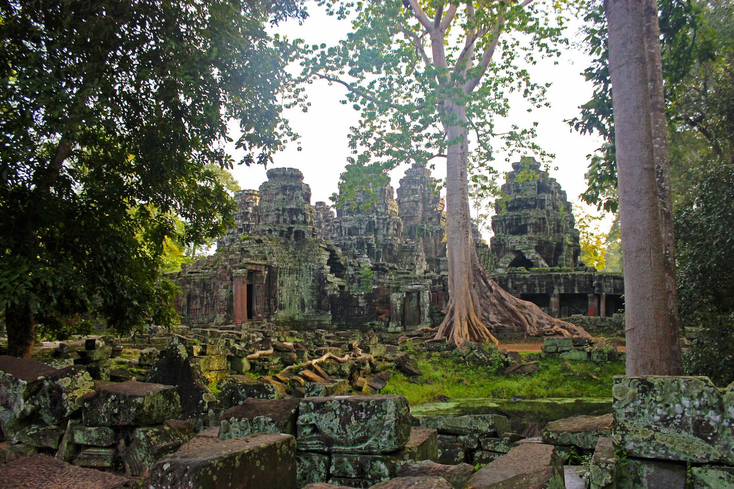 View of the west entrance of Banteay Kdei