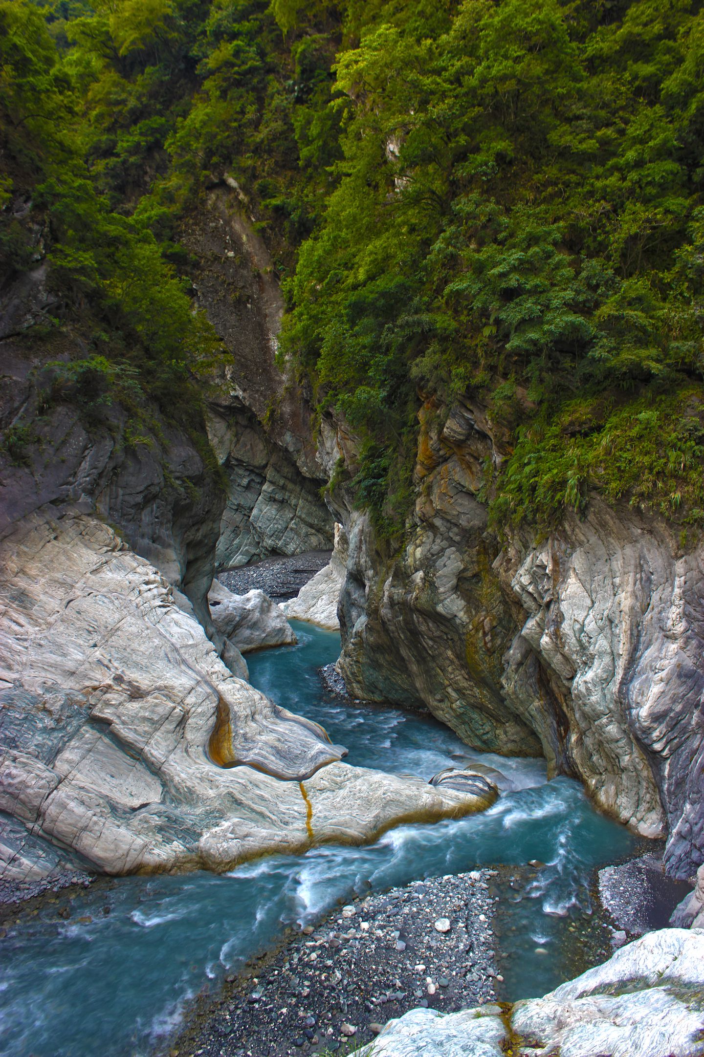 View on the way to the Water Curtain Tunnel